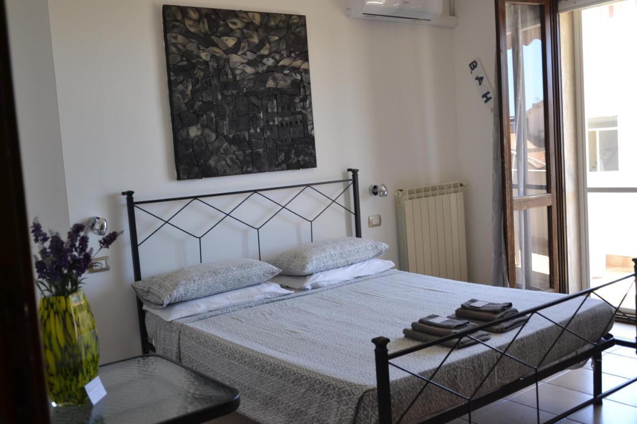 White Beach Alghero Luaran gambar