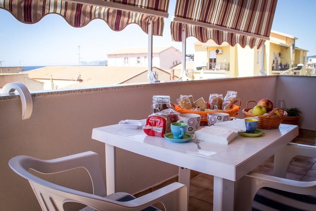 White Beach Alghero Luaran gambar